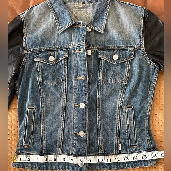Aritzia TALULA Denim Jacket with Faux Leather Sleeves. Size S. - Picture 7 of 9